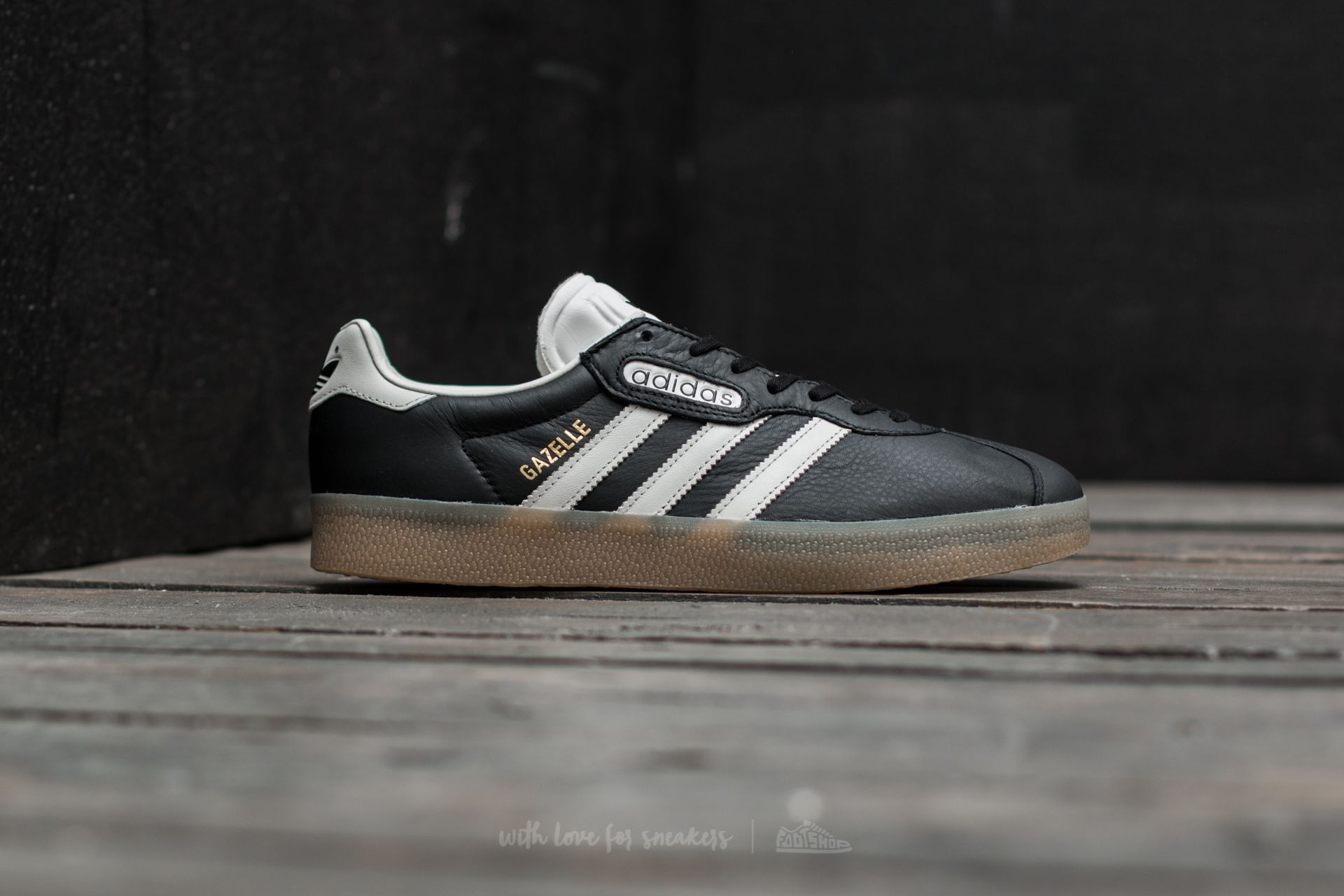 adidas gazelle super